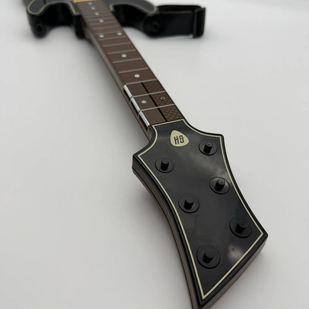 Guitar Hero Live PS4 Bundle 2 Guitars 2 Dongles & 2 Straps